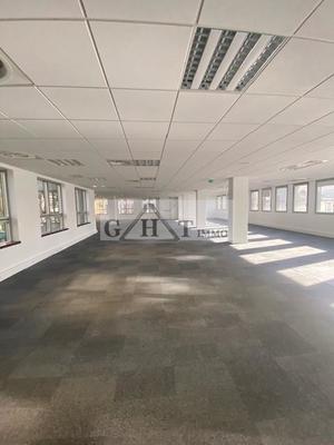 Bureau - 358 m²