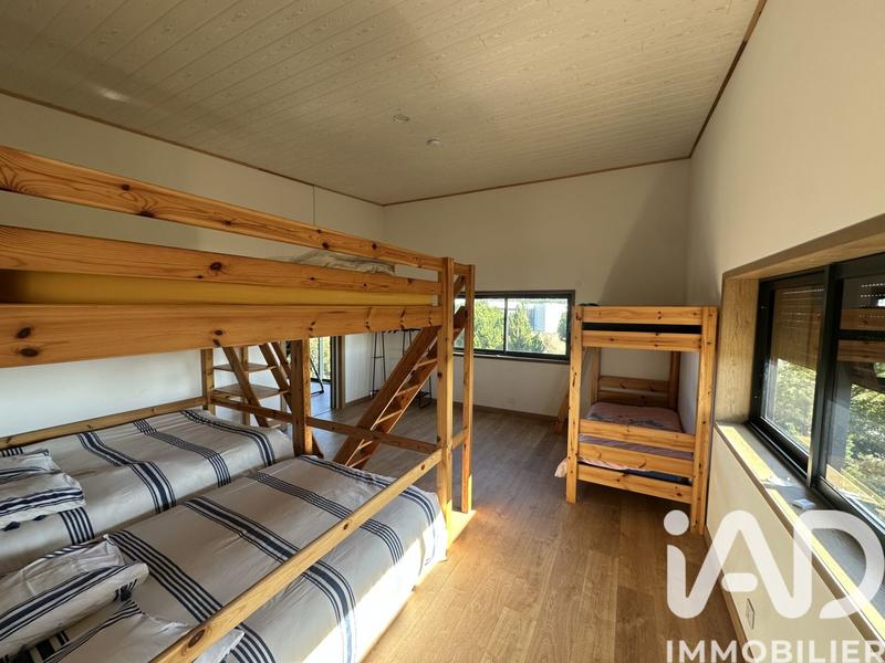 Maison - 460 m² - 12 pièces