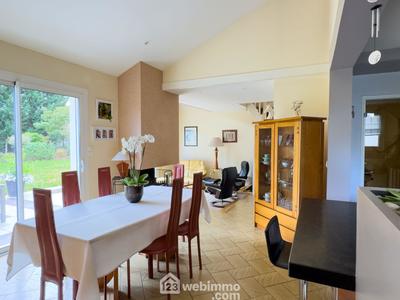 Maison - 140 m² - 6 pièces