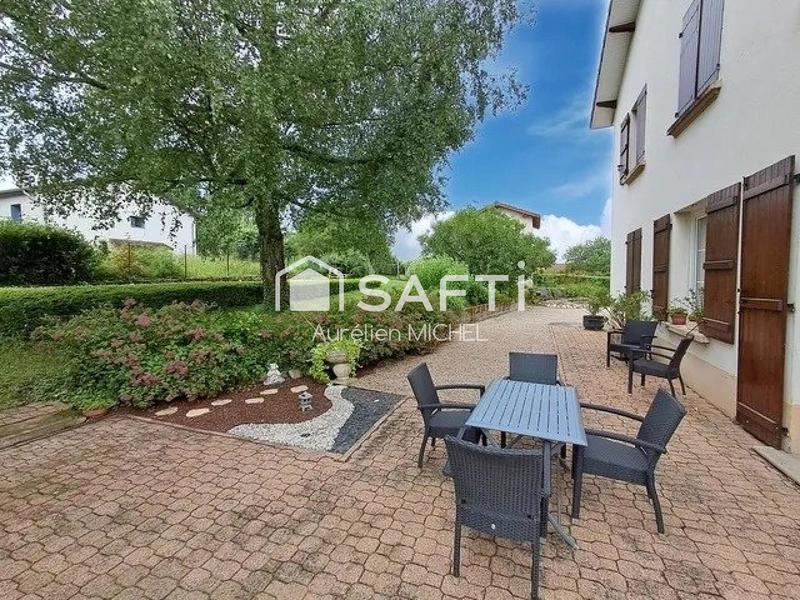 Maison - 176 m² - 6 pièces