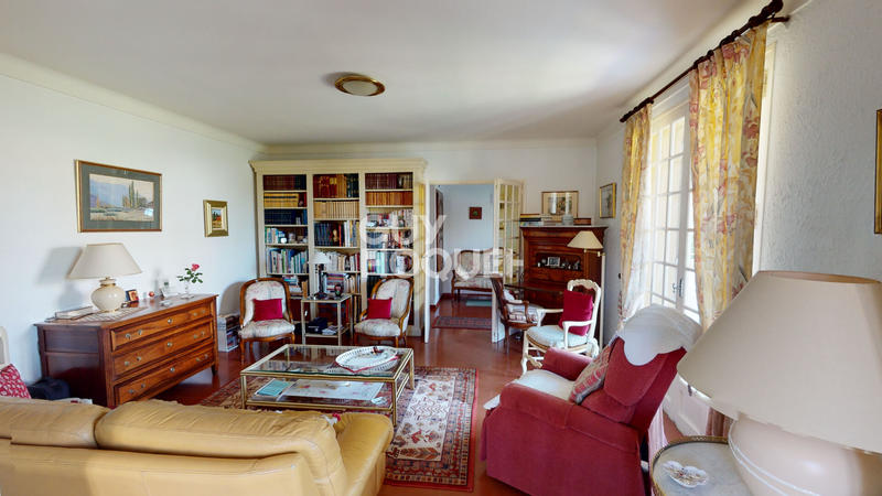 Maison - 177 m² - 6 pièces