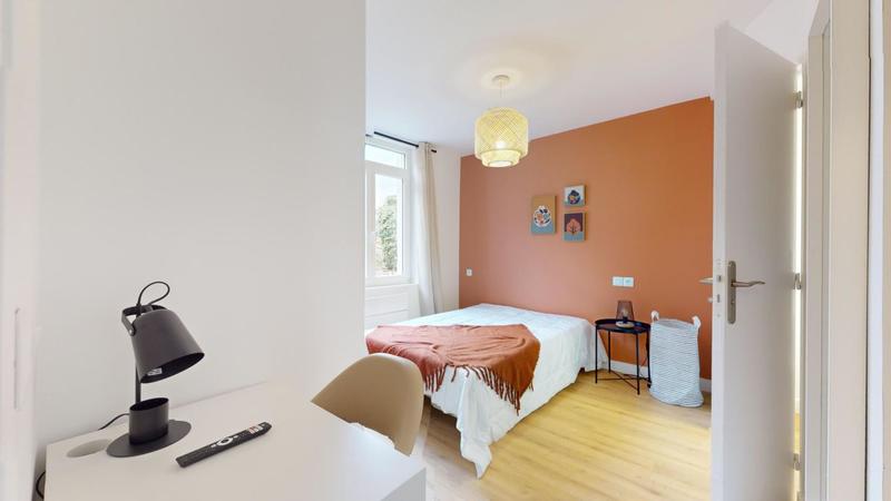 Maison - 92 m² - 6 pièces