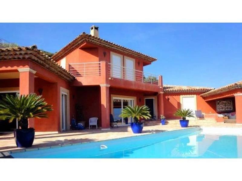 Villa - 270 m² - 6 pièces