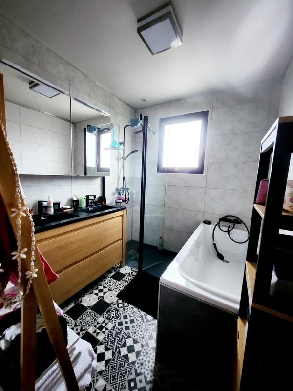 Maison - 116 m² - 6 pièces