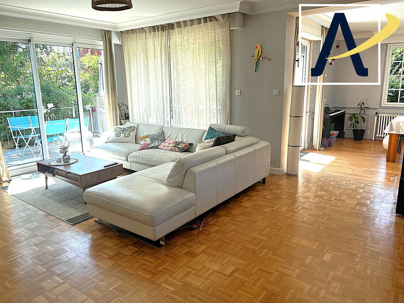 Maison - 160 m² - 7 pièces