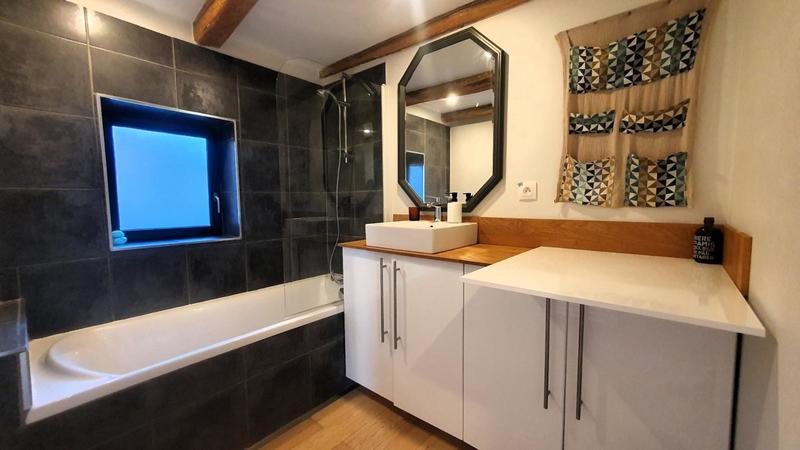 Corps de ferme - 189 m² - 9 pièces