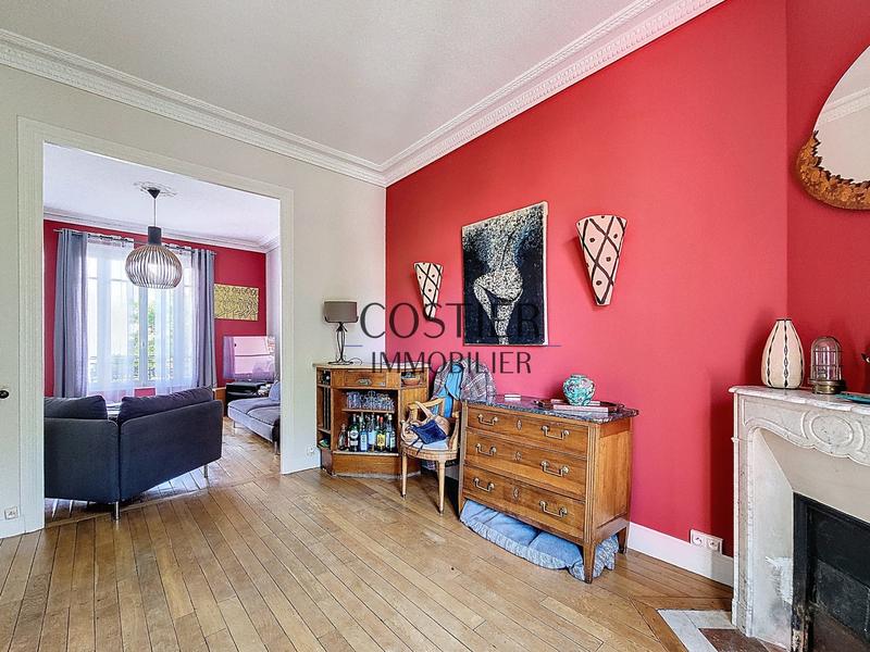 Maison ancienne - 195 m² - 8 pièces