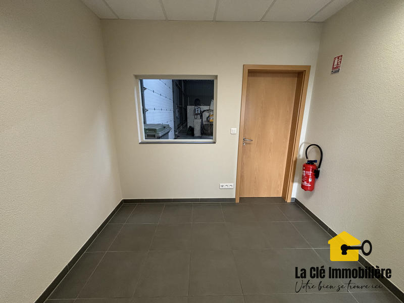 Local commercial - 399 m² - 7 pièces