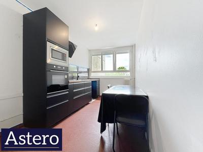 Appartement - 81 m² - 4 pièces