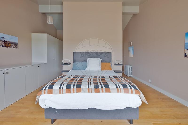 Propriété - 330 m² - 7 pièces