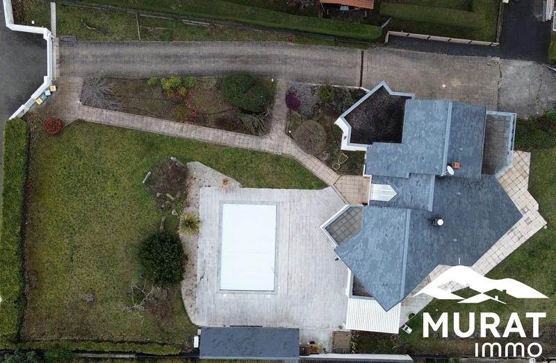 Villa - 250 m² - 7 pièces