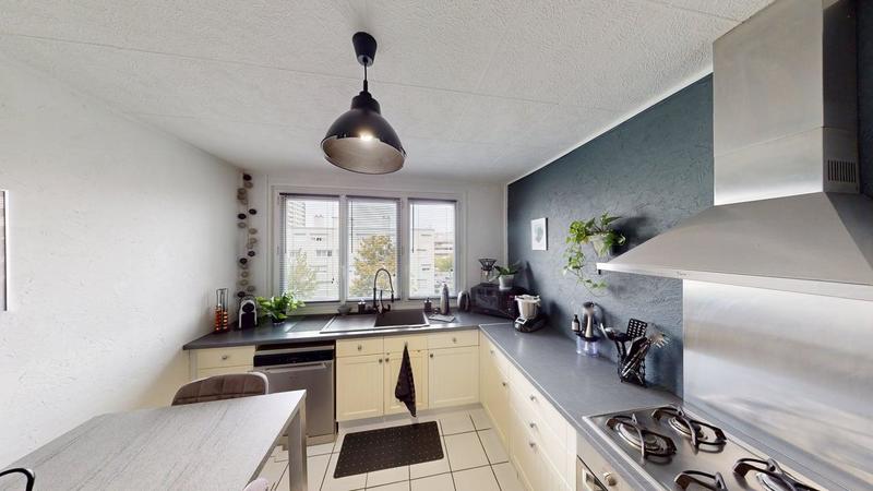 Appartement - 88 m² - 5 pièces