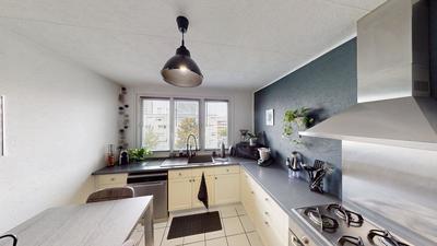 Appartement - 88 m² - 5 pièces