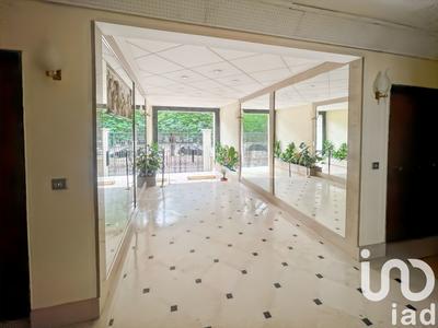 Appartement - 168 m² - 6 pièces