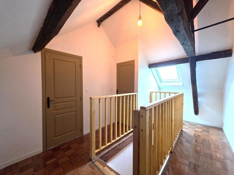 Maison - 93 m² - 4 pièces