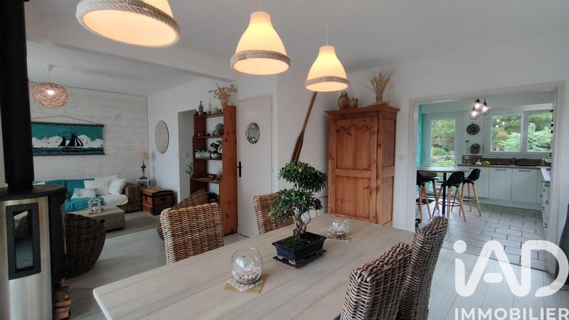 Maison - 217 m² - 9 pièces