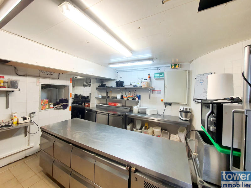 Fonds de commerce - Magasins - 180 m²