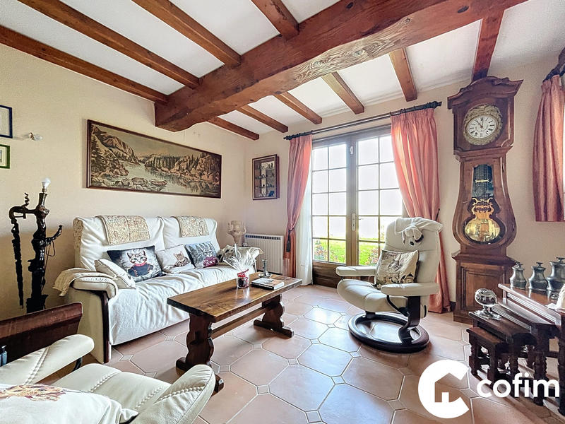 Maison - 258 m² - 12 pièces