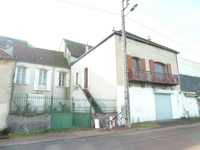 Maison de village - 189 m² - 6 pièces