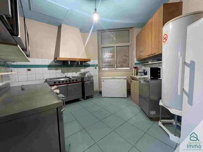 Local commercial - 90 m²