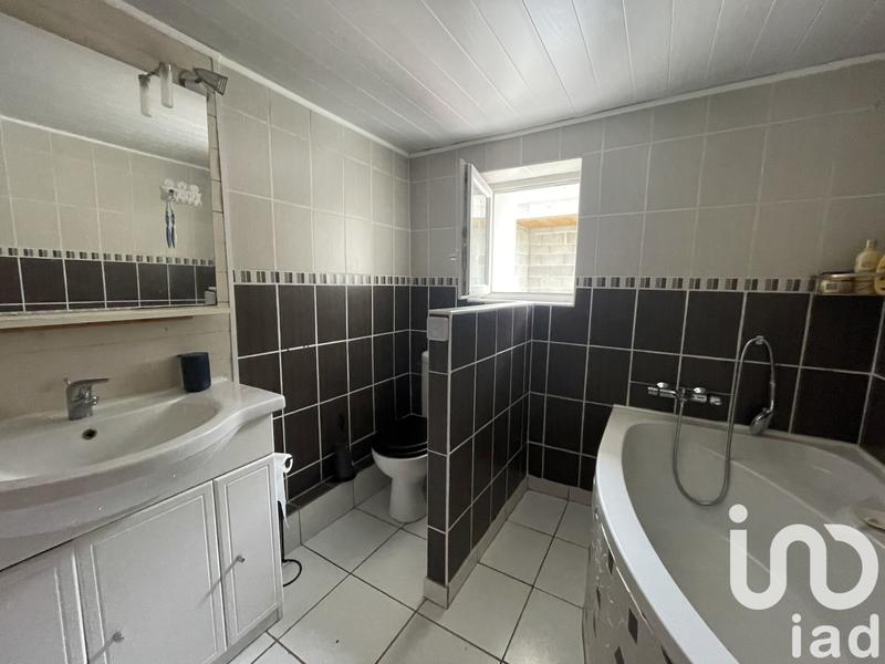 Maison - 181 m² - 9 pièces