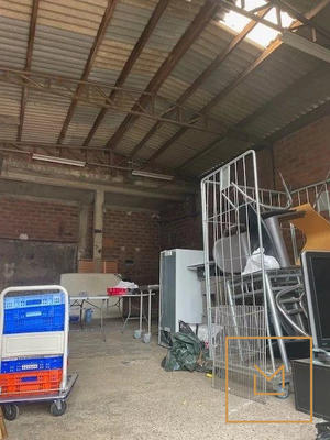 Fonds de commerce - Magasins - 147 m²