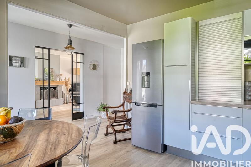 Maison - 177 m² - 7 pièces