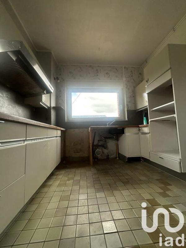 Maison - 222 m² - 12 pièces