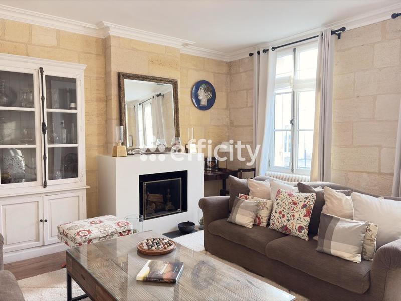 Maison - 228 m² - 7 pièces