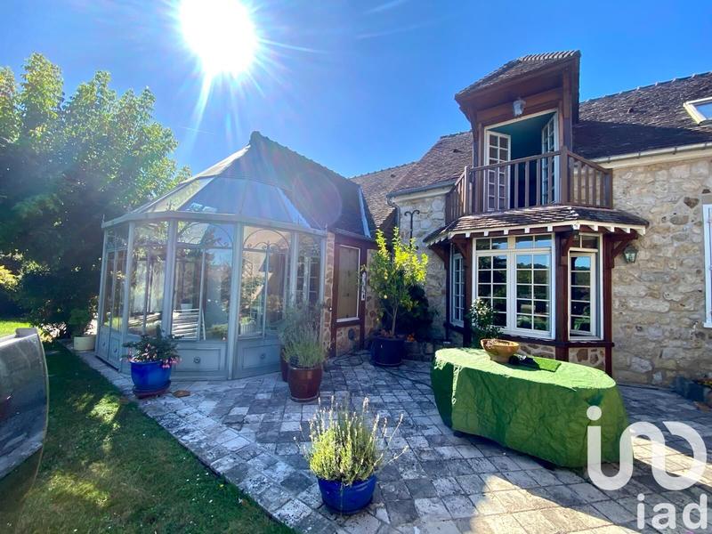 Maison - 210 m² - 8 pièces