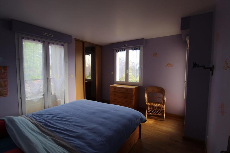 Maison - 235 m² - 8 pièces