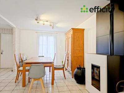 Maison - 234 m² - 6 pièces