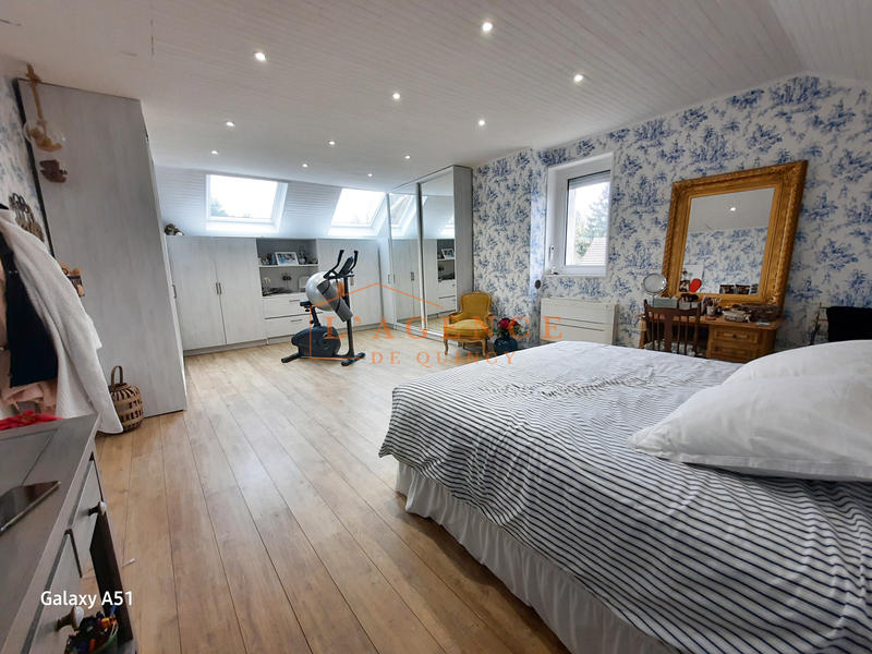 Maison - 275 m² - 7 pièces