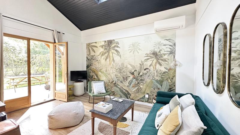 Villa - 222 m² - 10 pièces