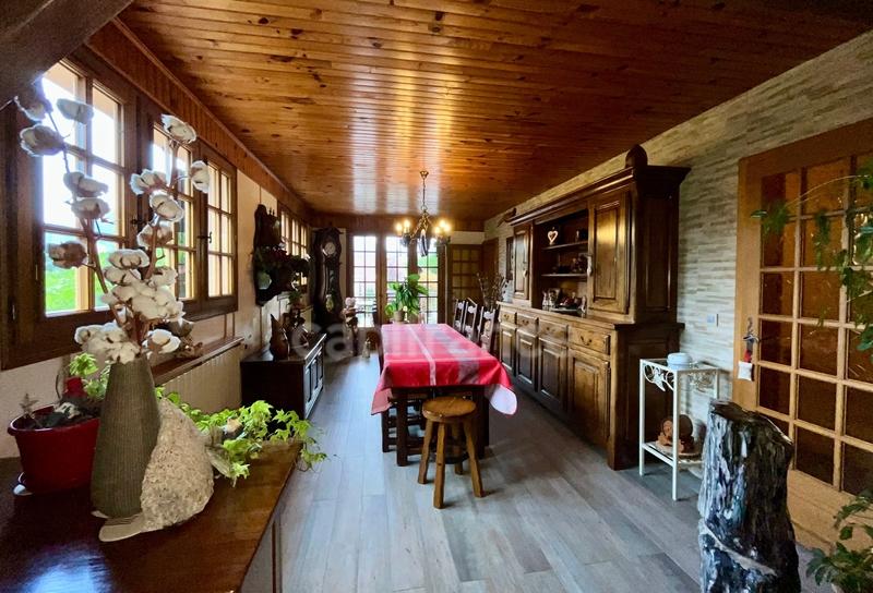Maison - 140 m² - 5 pièces