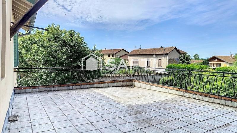 Maison - 98 m² - 4 pièces