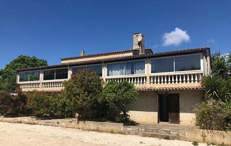 Maison - 358 m² - 14 pièces