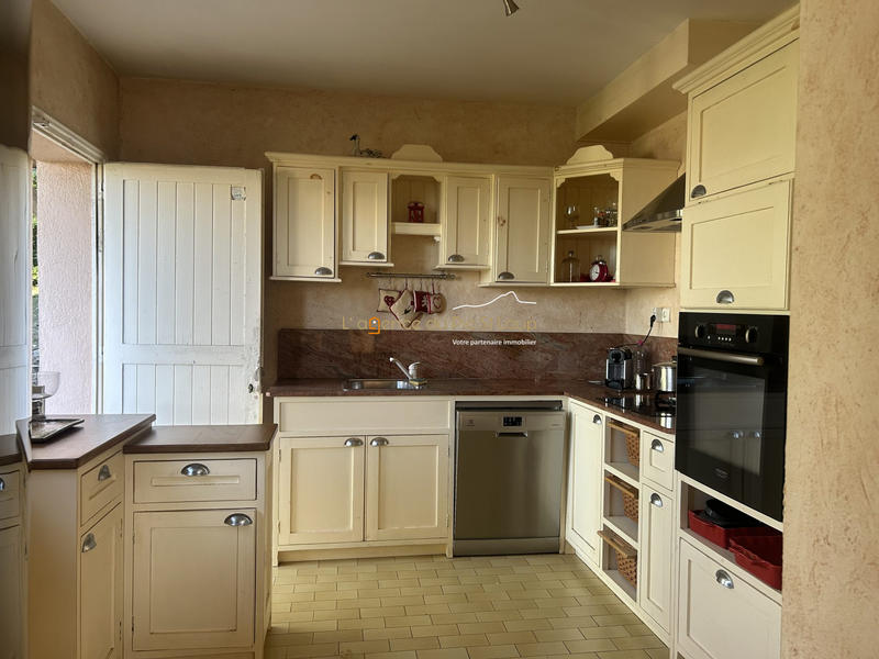 Bastide - 201 m² - 6 pièces