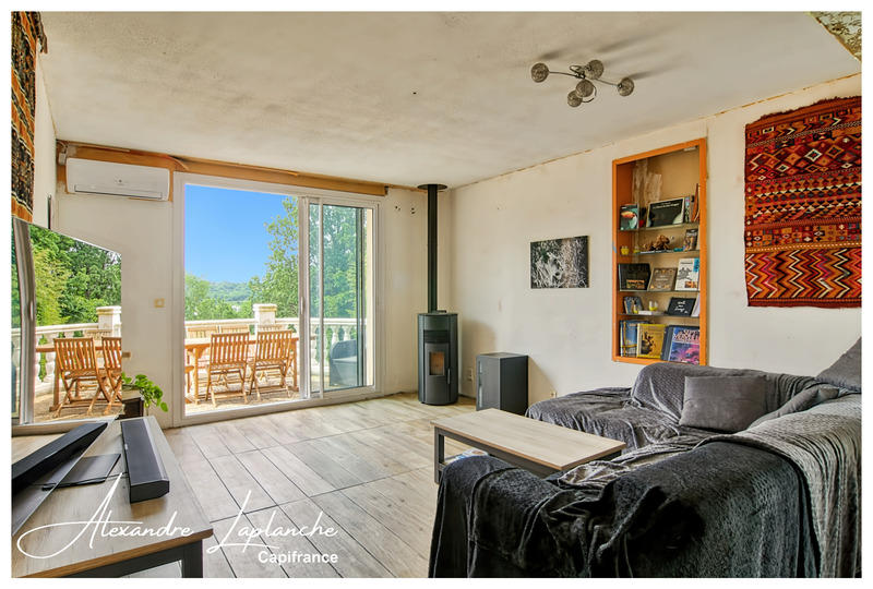 Maison - 177 m² - 7 pièces