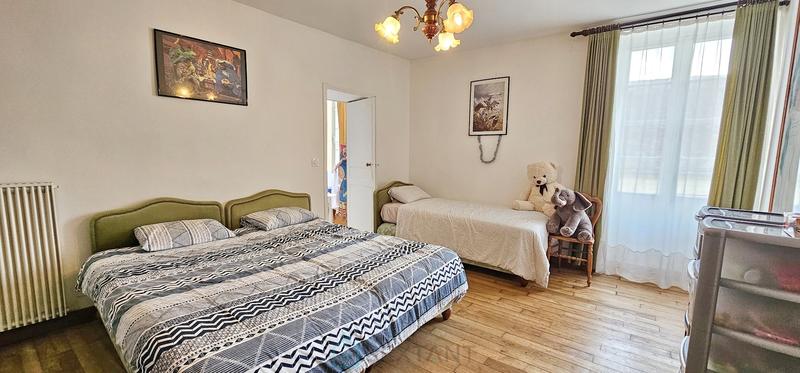 Maison - 142 m² - 7 pièces