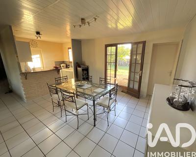 Maison - 98 m² - 4 pièces