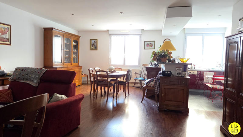 Appartement - 100 m² - 3 pièces