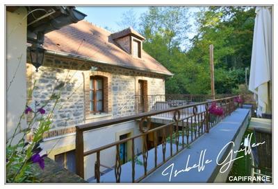 Propriété - 301 m² - 5 pièces