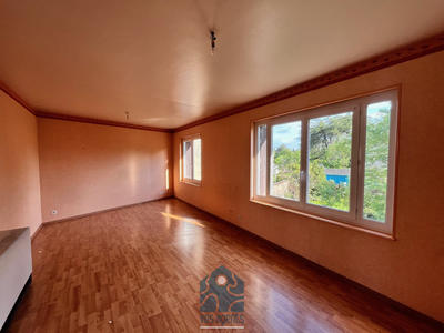 Maison - 98 m² - 5 pièces