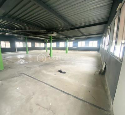 Local commercial - 289 m²