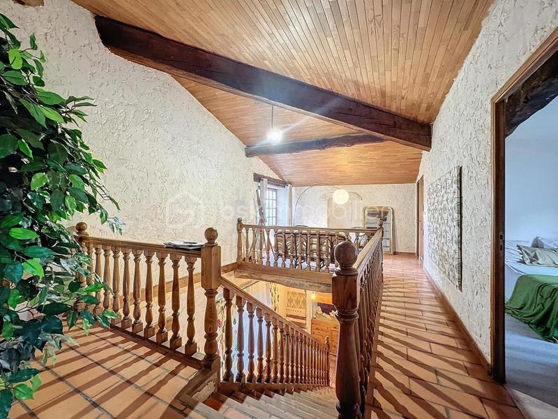 Maison en pierre - 256 m² - 9 pièces