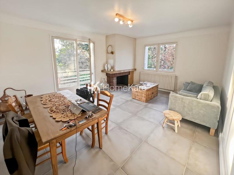 Maison - 200 m² - 5 pièces