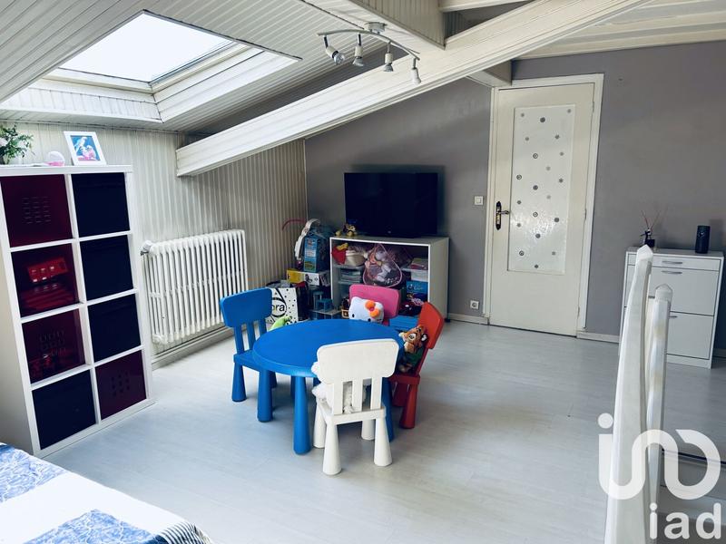 Maison - 99 m² - 6 pièces