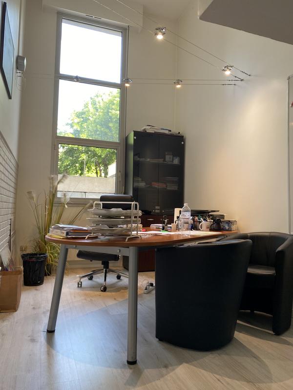 Bureau - 37 m² - 2 pièces