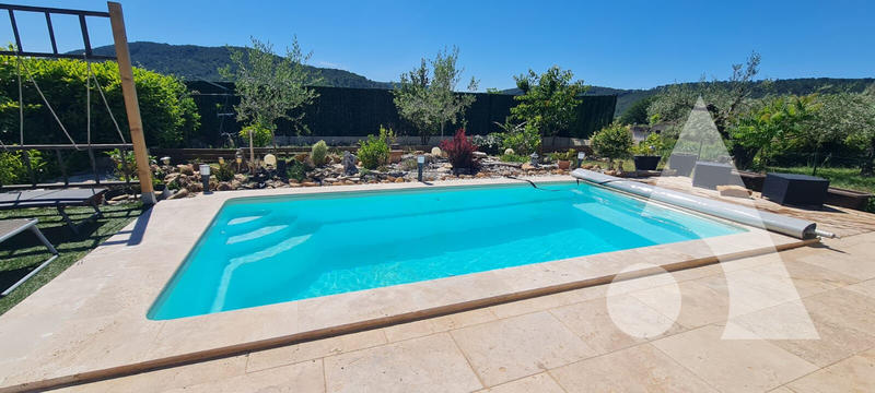 Maison - 128 m² - 4 pièces